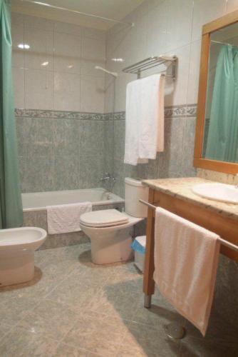 Hotel Portas Do Dao Пена́лва-ду-Каште́лу Екстер'єр фото